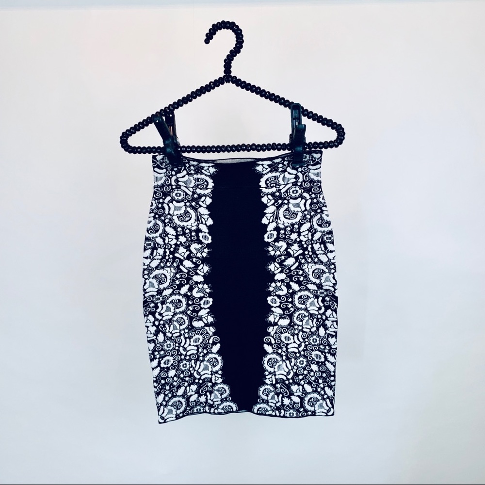 BCBGMAXAZRIA Scarlett skirt - Picture 2 of 4